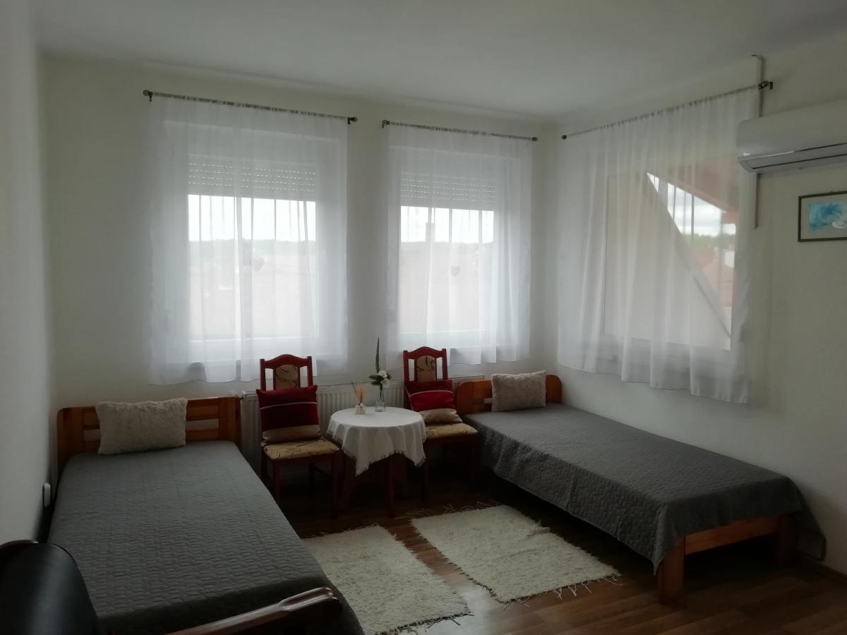 Vadasztanya Fogado Apartment Egerszalók Exterior foto