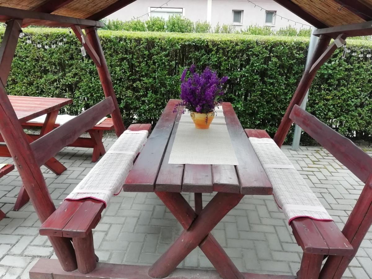 Vadasztanya Fogado Apartment Egerszalók Exterior foto